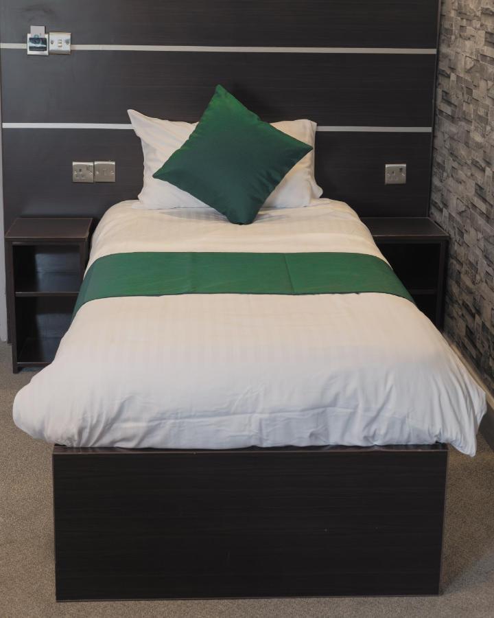 Best Western Ebbw Vale Extérieur photo