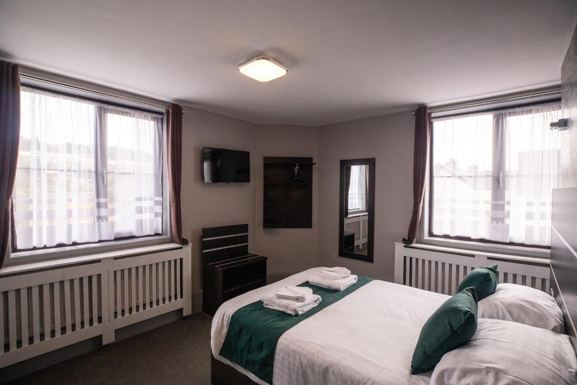 Best Western Ebbw Vale Extérieur photo