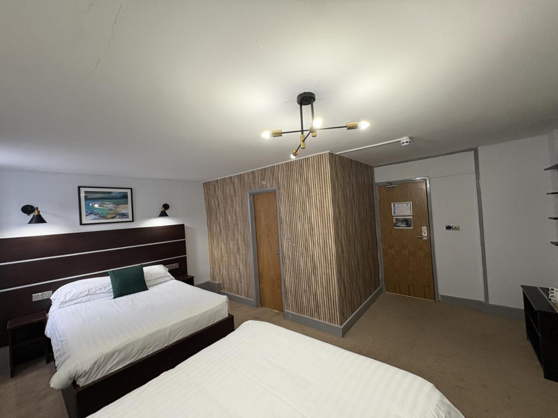 Best Western Ebbw Vale Extérieur photo