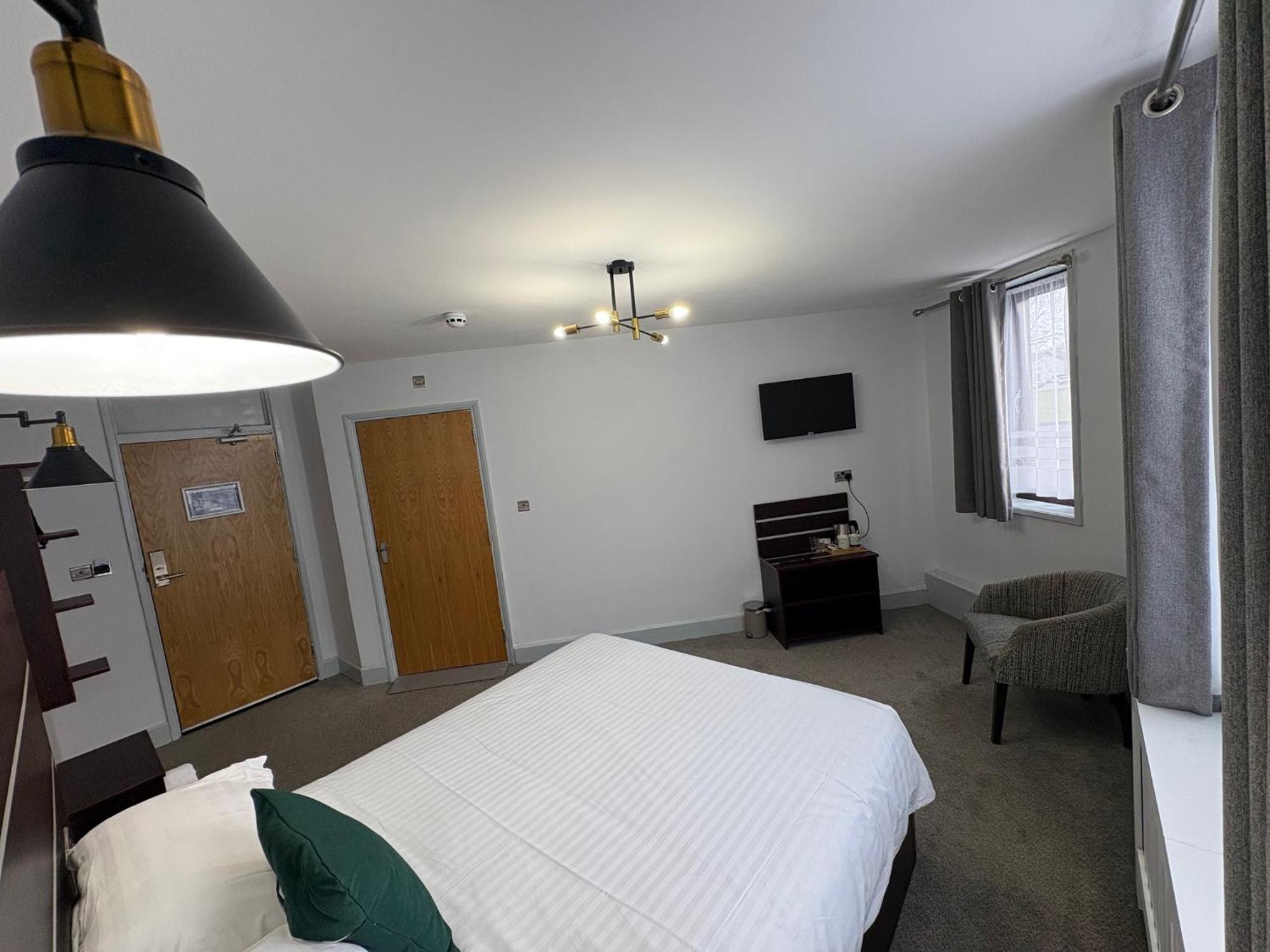 Best Western Ebbw Vale Extérieur photo
