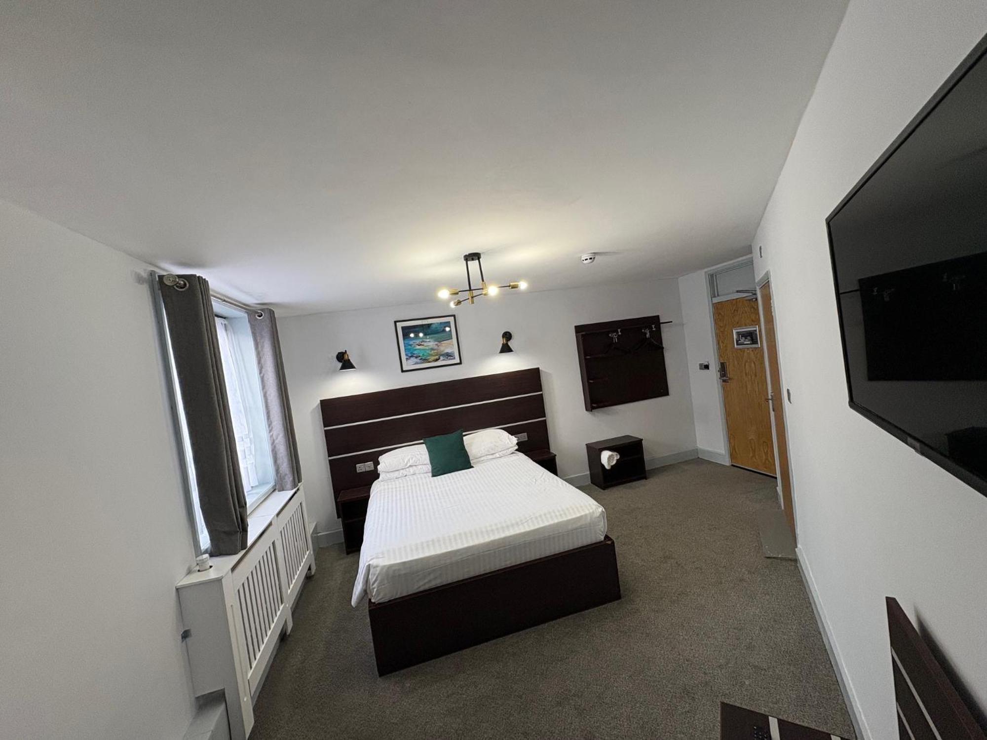 Best Western Ebbw Vale Extérieur photo
