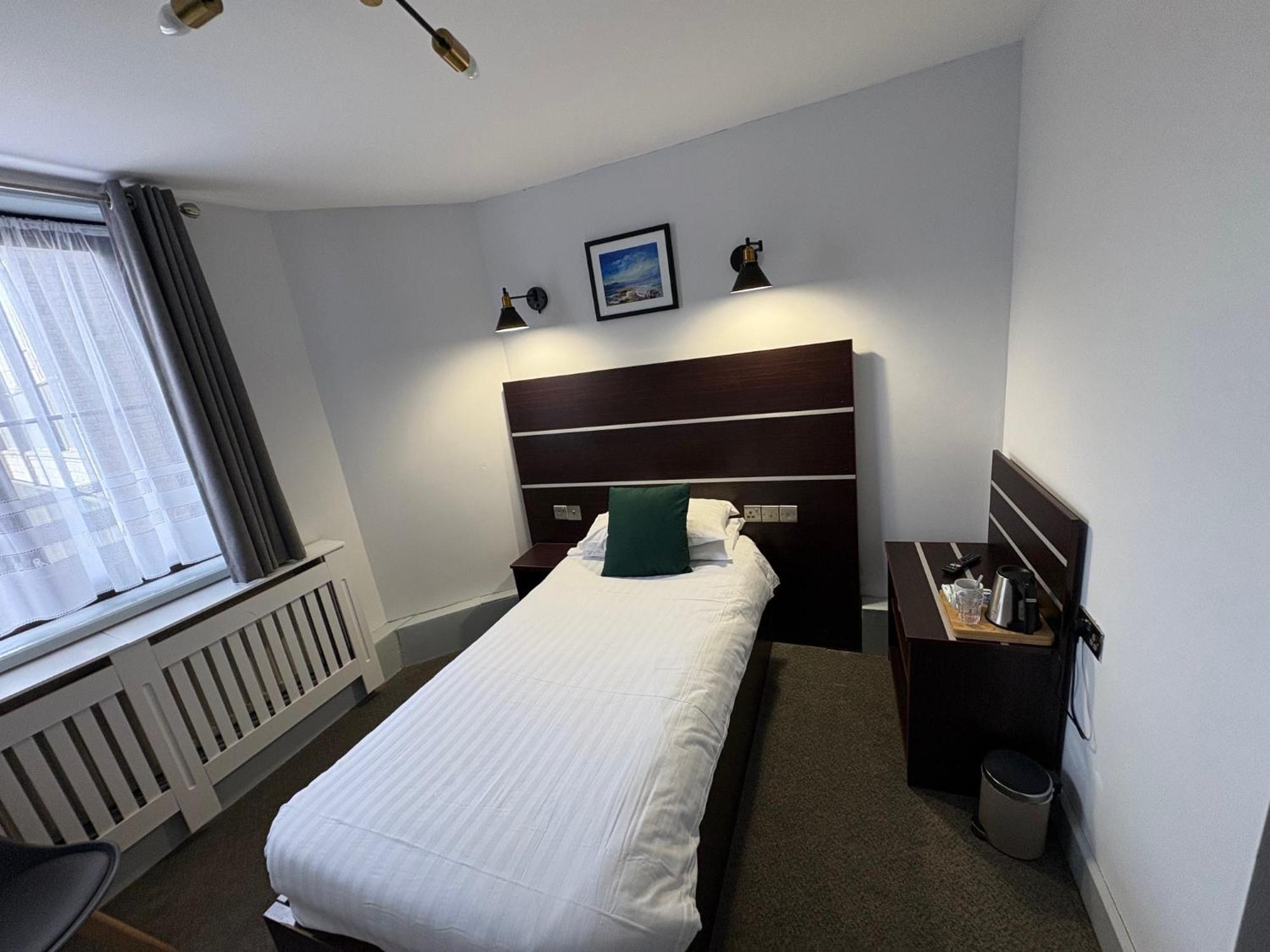 Best Western Ebbw Vale Extérieur photo